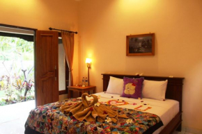 Отель Pande Guest House  Pemuteran